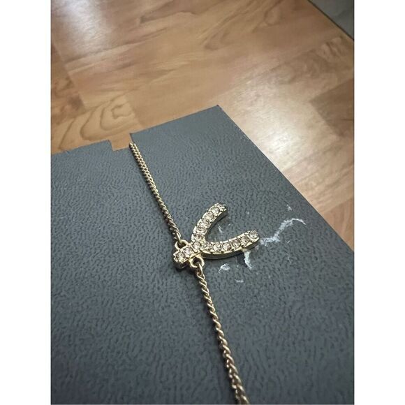 Express Woman’s Wishbone Bracelet - Picture 3 of 6